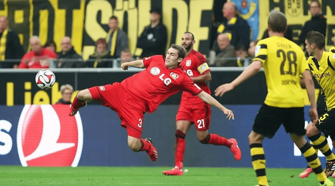 开云体育APP下载-包含RB莱比锡备战对阵不来梅的比赛，士气高涨的词条