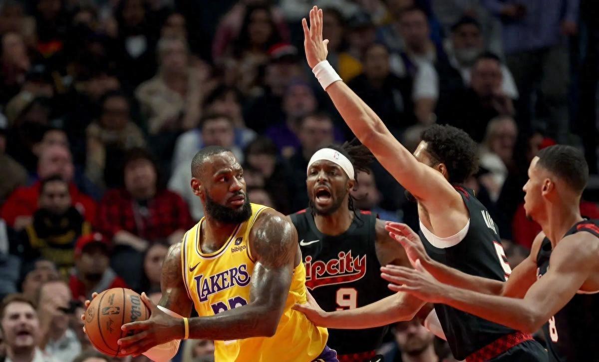 包含开拓者略胜湖人,抢七大战备战中的词条 包含开拓者略胜湖人,抢七大战备战中的词条