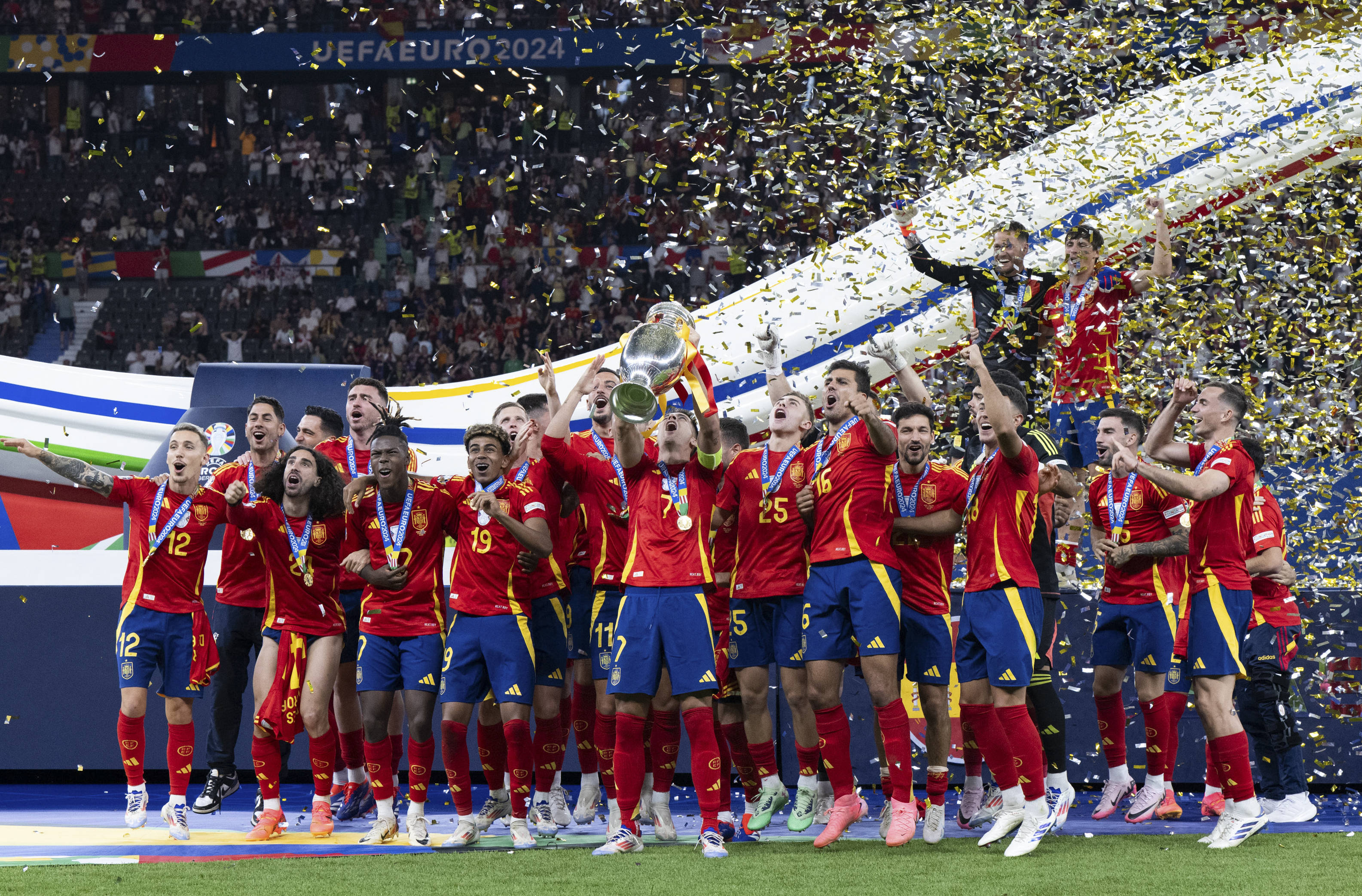 开云体育在线-欧洲杯：法国力胜德国