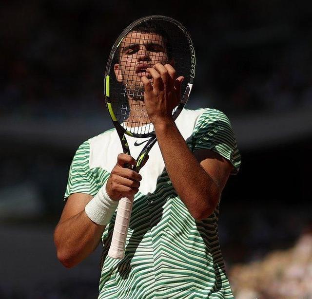 开云体育登录-包含BRO翻盘MAD，Inspired极限生还后反打强强对话四强赛，强势挺进下一轮的词条