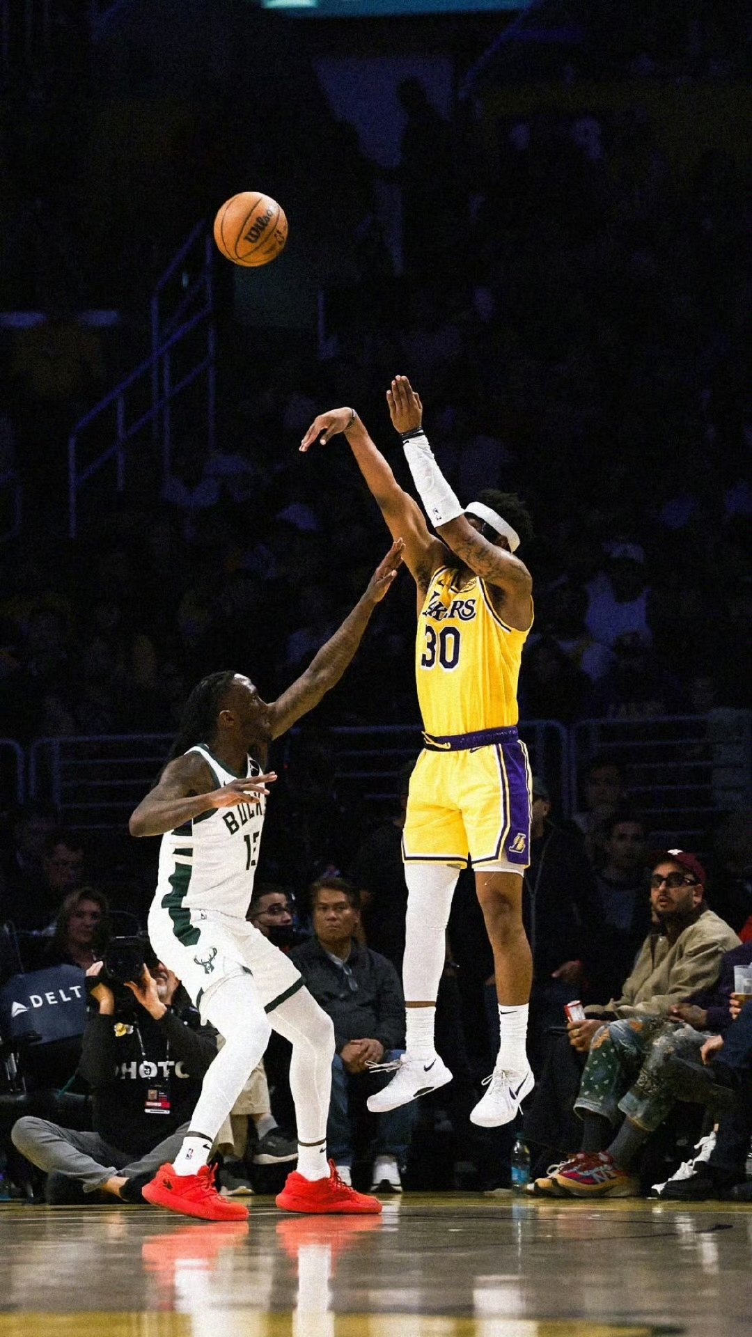 开云体育APP下载-雄鹿队击败湖人，取得17连胜