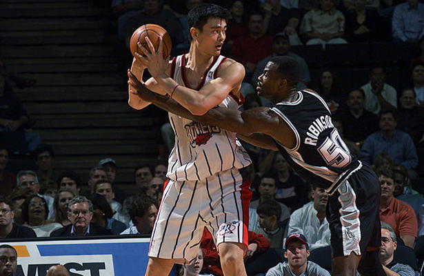 火箭队双星合砍57分力擒马刺 火箭队双星合砍57分力擒马刺