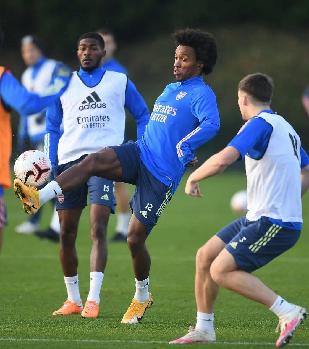 开云体育官方网站-球队热火朝天，取得连胜战绩