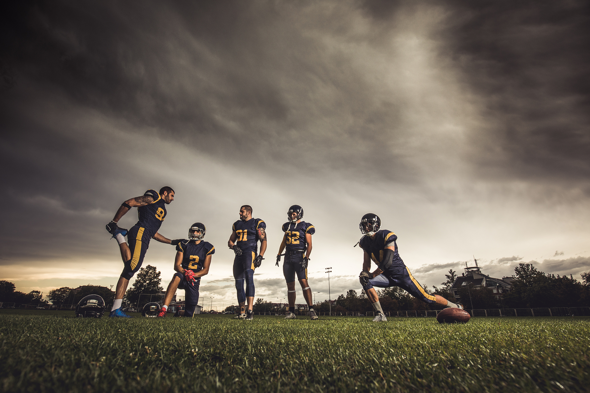 运动员们在赛场上超越自我，创造奇迹