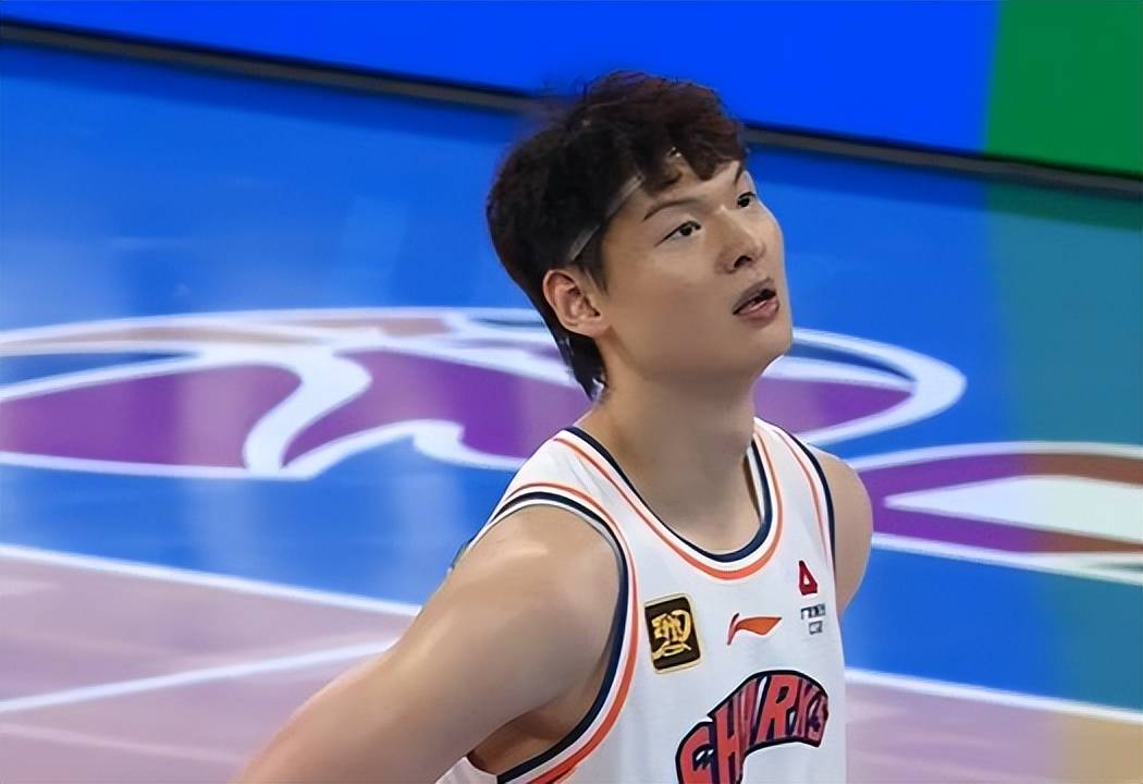 江苏队险胜山西队，王哲林刷新纪录的简单介绍