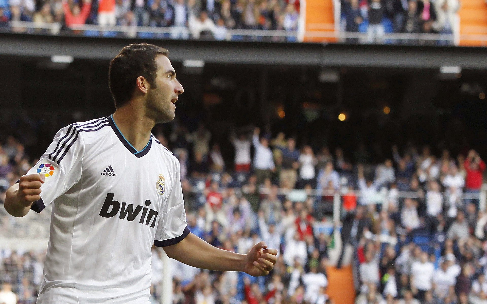 唯一性的见证,加维在玻利维亚对阵苏格兰的关键节点连续得分