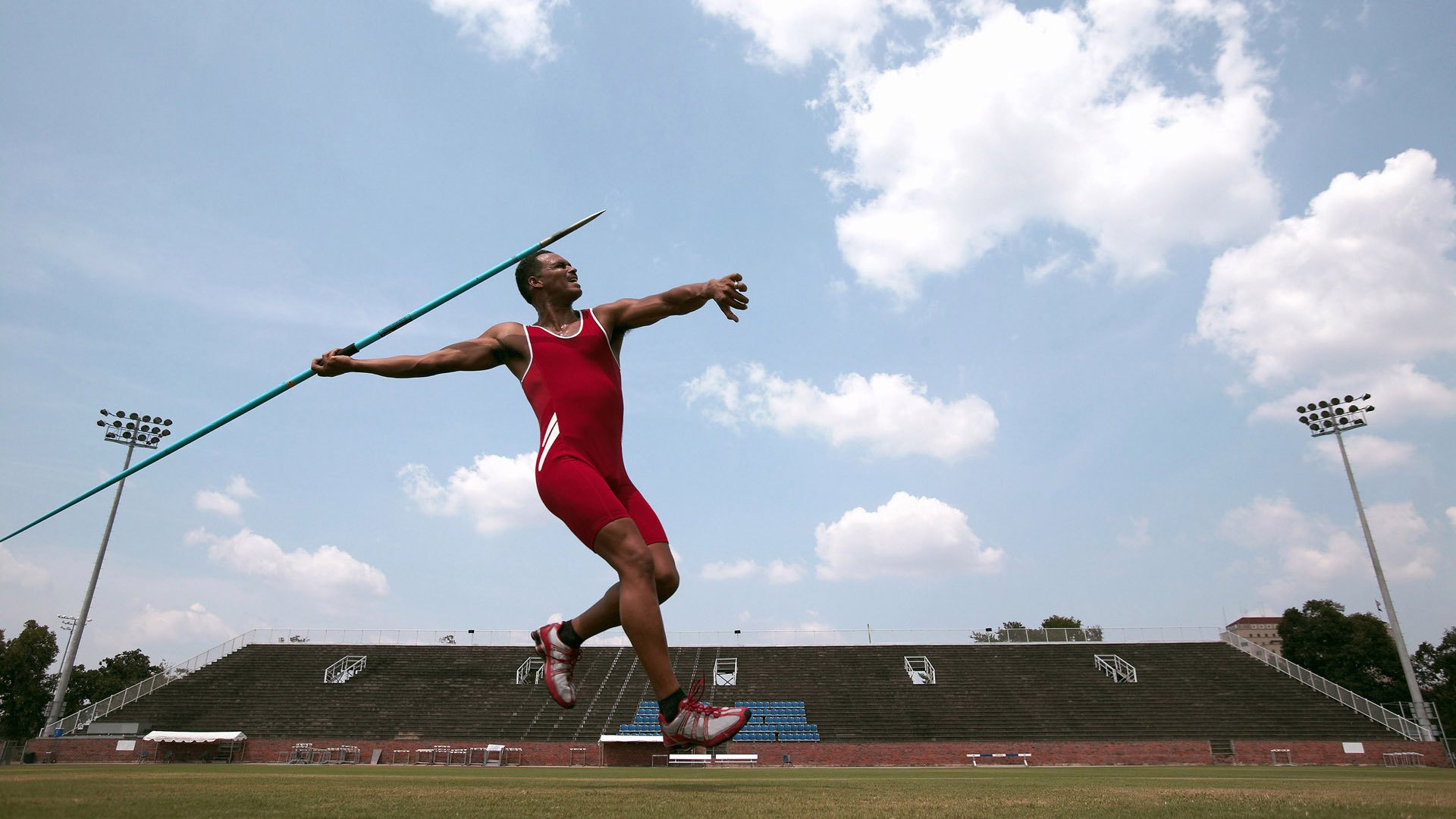 当皮克脱下西装换上战袍，2026世界杯的传奇一夜