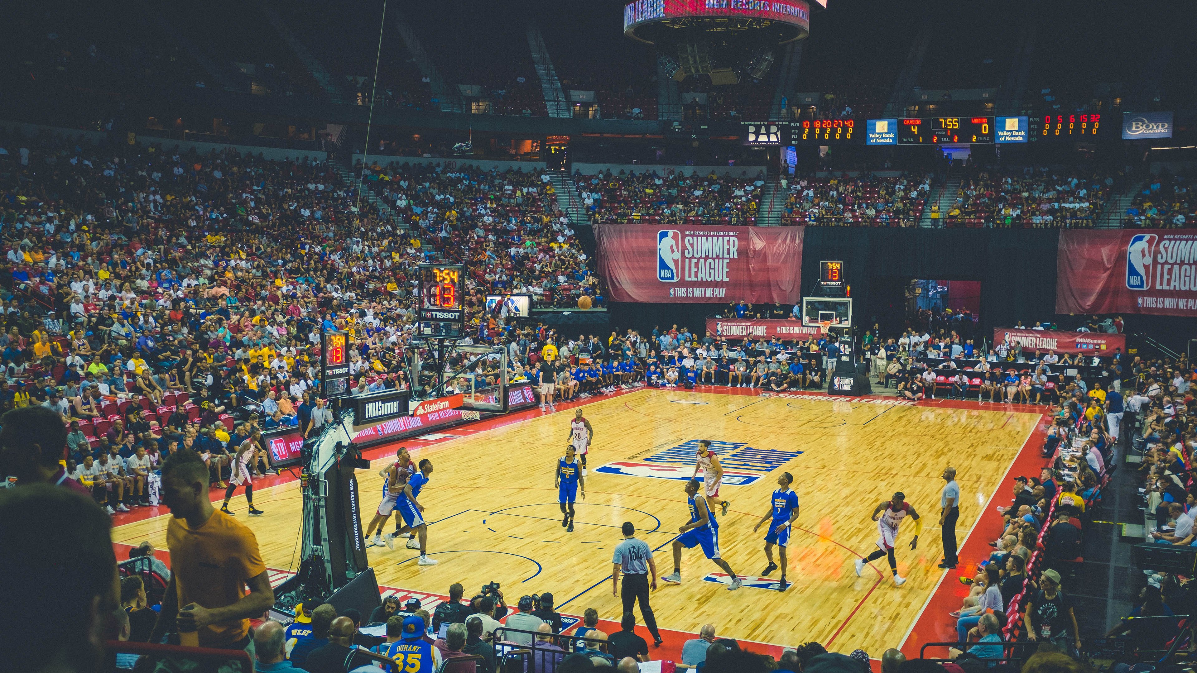 圣保罗战役,当迈凯伦铁骑再度碾过红牛二队的防线